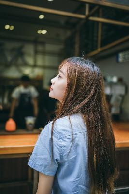 日剧教授对女学生一见钟情