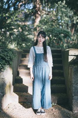 少年白马醉春风